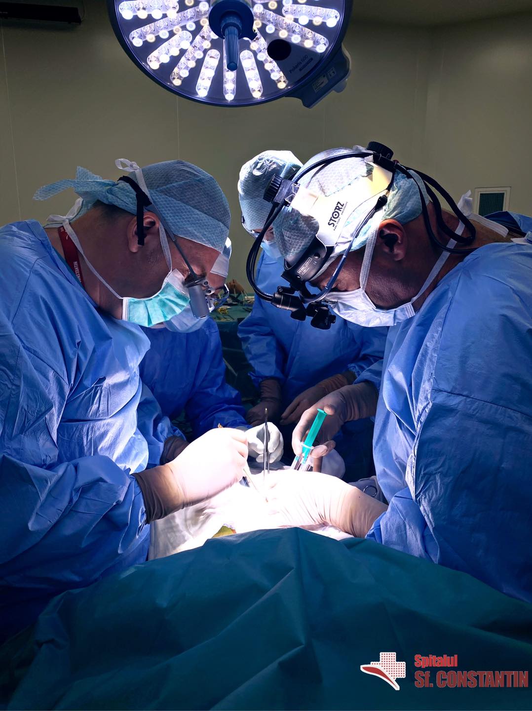 Colaborare româno-italiană într-o complexă intervenție chirurgicală desfășurată la Spitalul “Sfântul Constantin” din Brașov