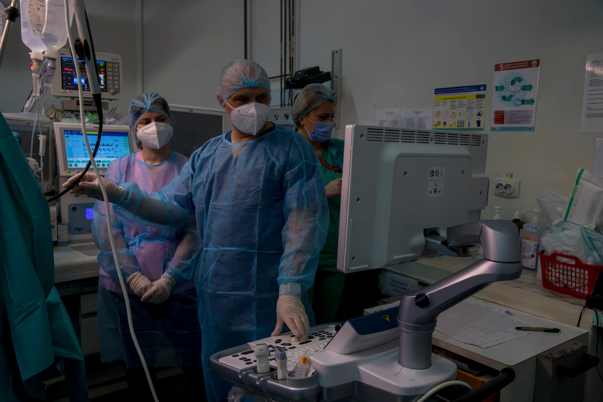 Premieră la Spitalul Militar Central: două proceduri chirurgicale de implant de valvă aortică sutureless