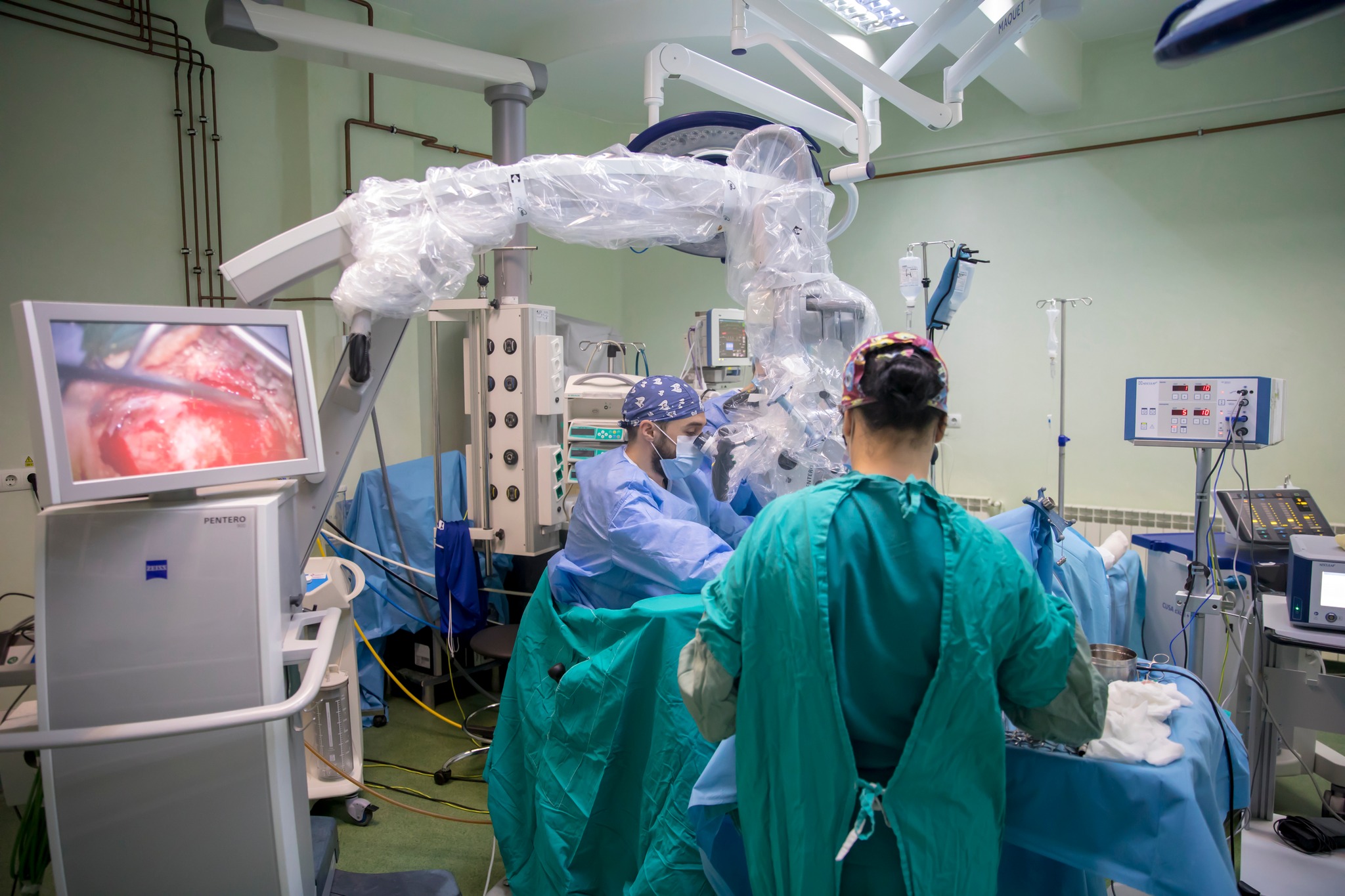 Premieră la Spitalul Militar Central: prima intervenţie de chirurgie a epilepsiei farmacorezistente de cauză organică (ERT)